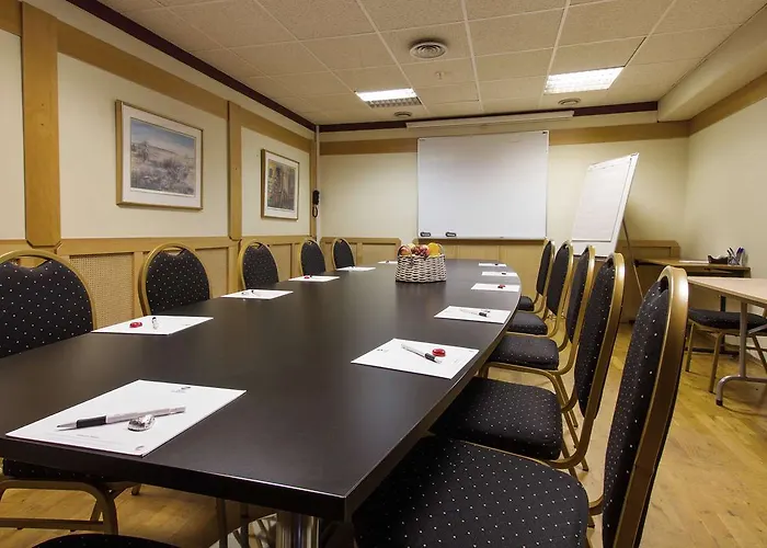 Thon Baronen فندق 3*